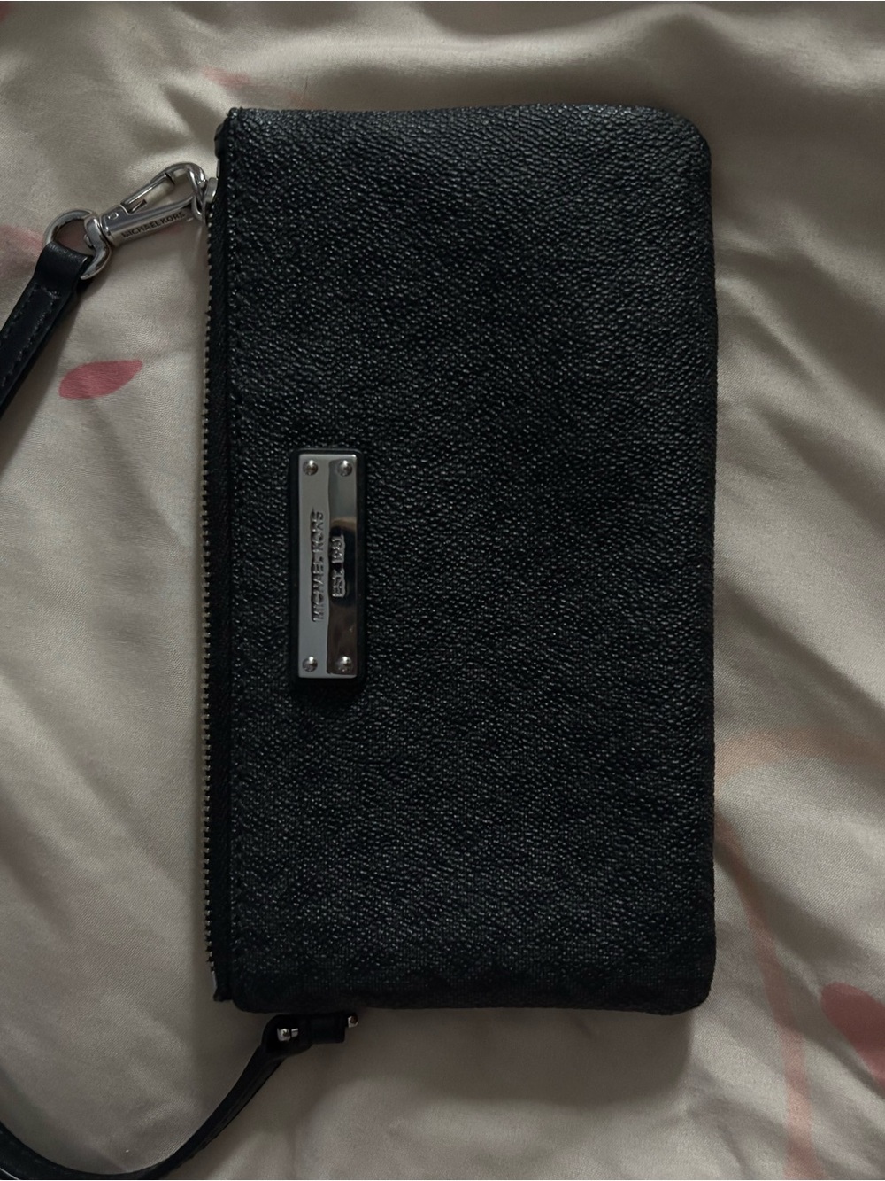 Authentic like new Michael Kors Black Pebbled Leather wristlet